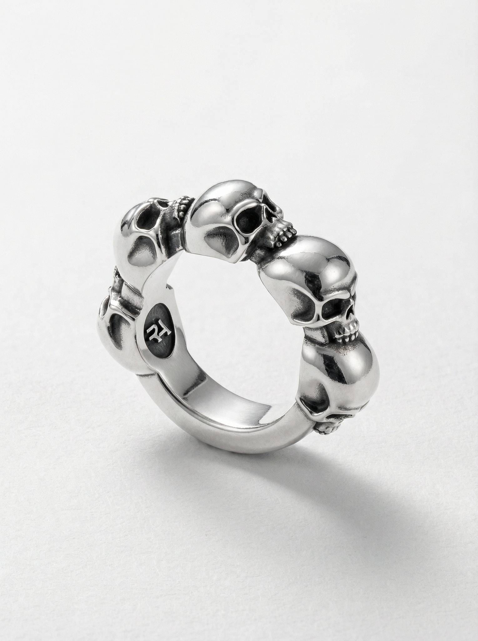 Anillo 5 calaveras de plata 925 para hombre Roberto Axpe