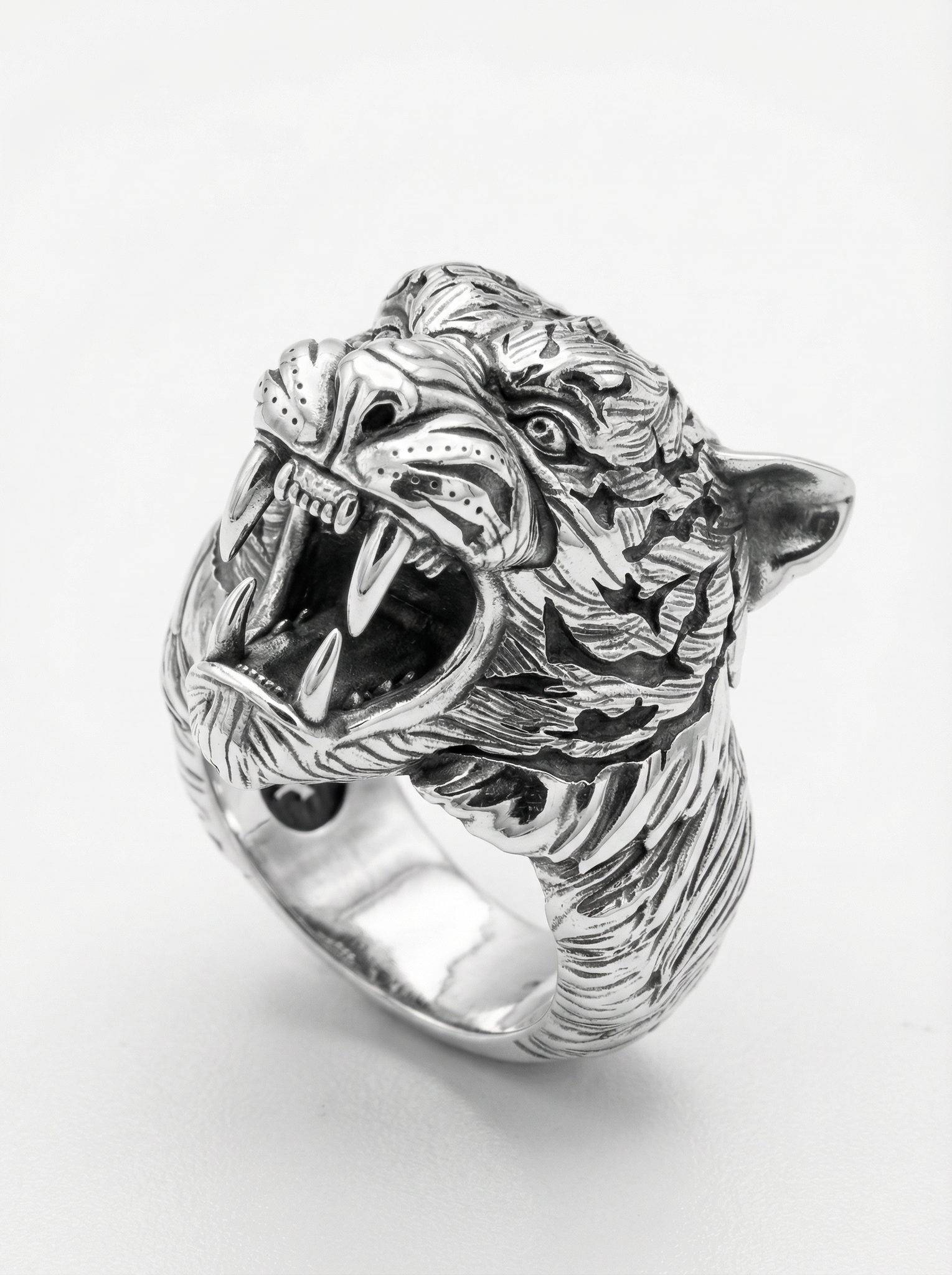Anillo cabeza de tigre grande plata 925 para hombre Roberto Axpe