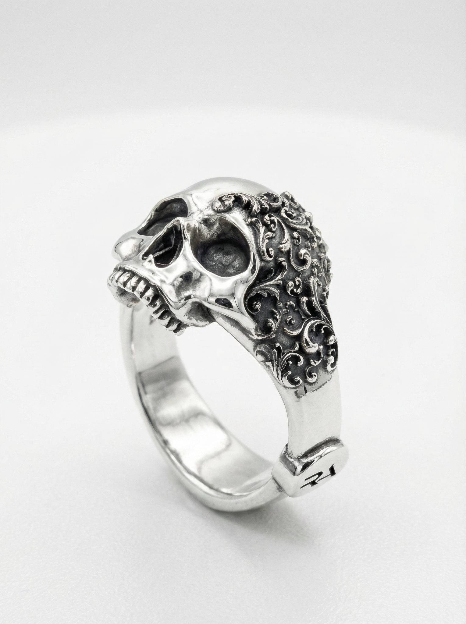 Anillo calavera filigrana barroca plata 925 para hombre Roberto Axpe