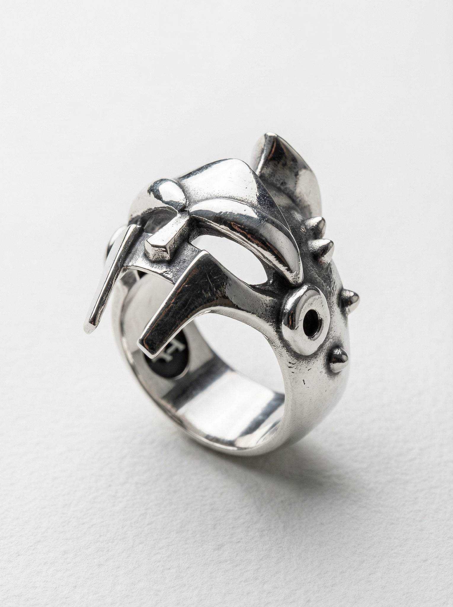 Anillo casco gladiator plata 925 para hombre Roberto Axpe