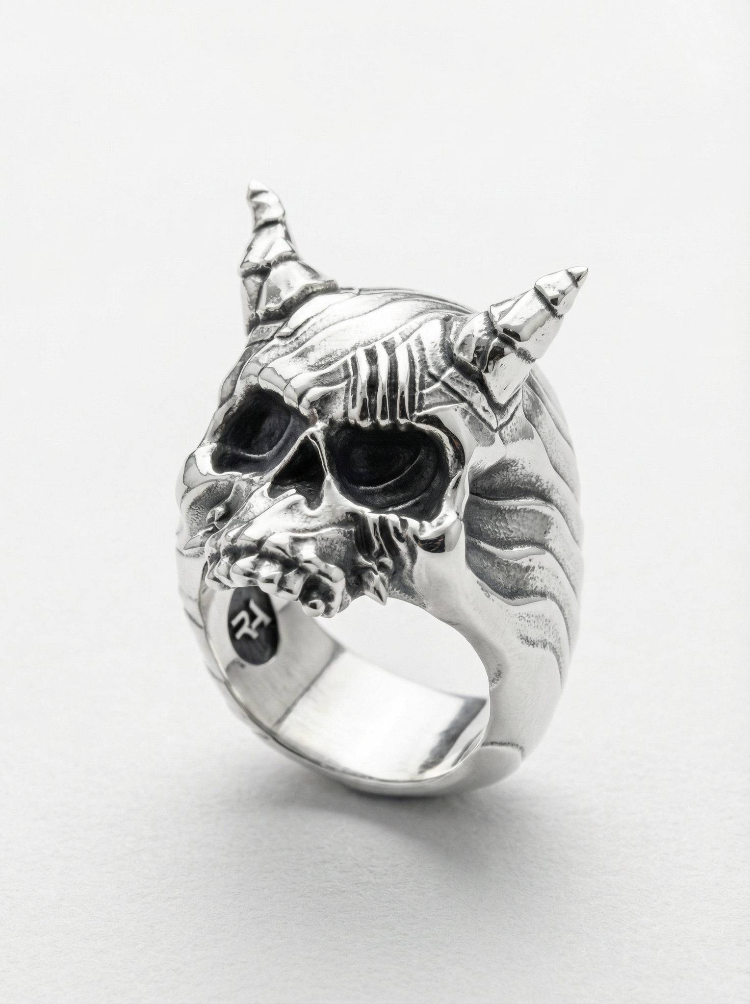 Anillo calavera demonio plata 925 para hombre Roberto Axpe