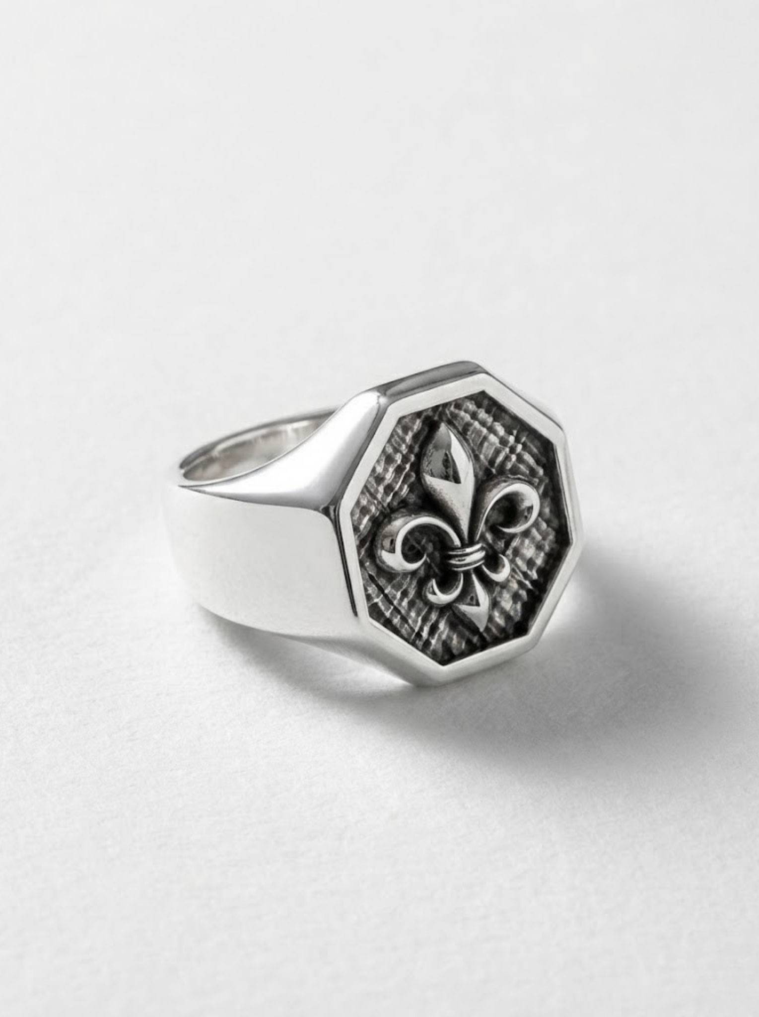 Sello flor de lis de plata 925 para hombre Roberto Axpe