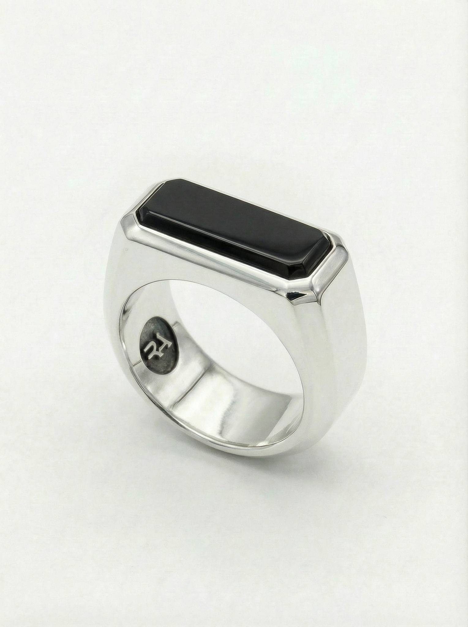 Sello con Onix de plata 925 para hombre Roberto Axpe