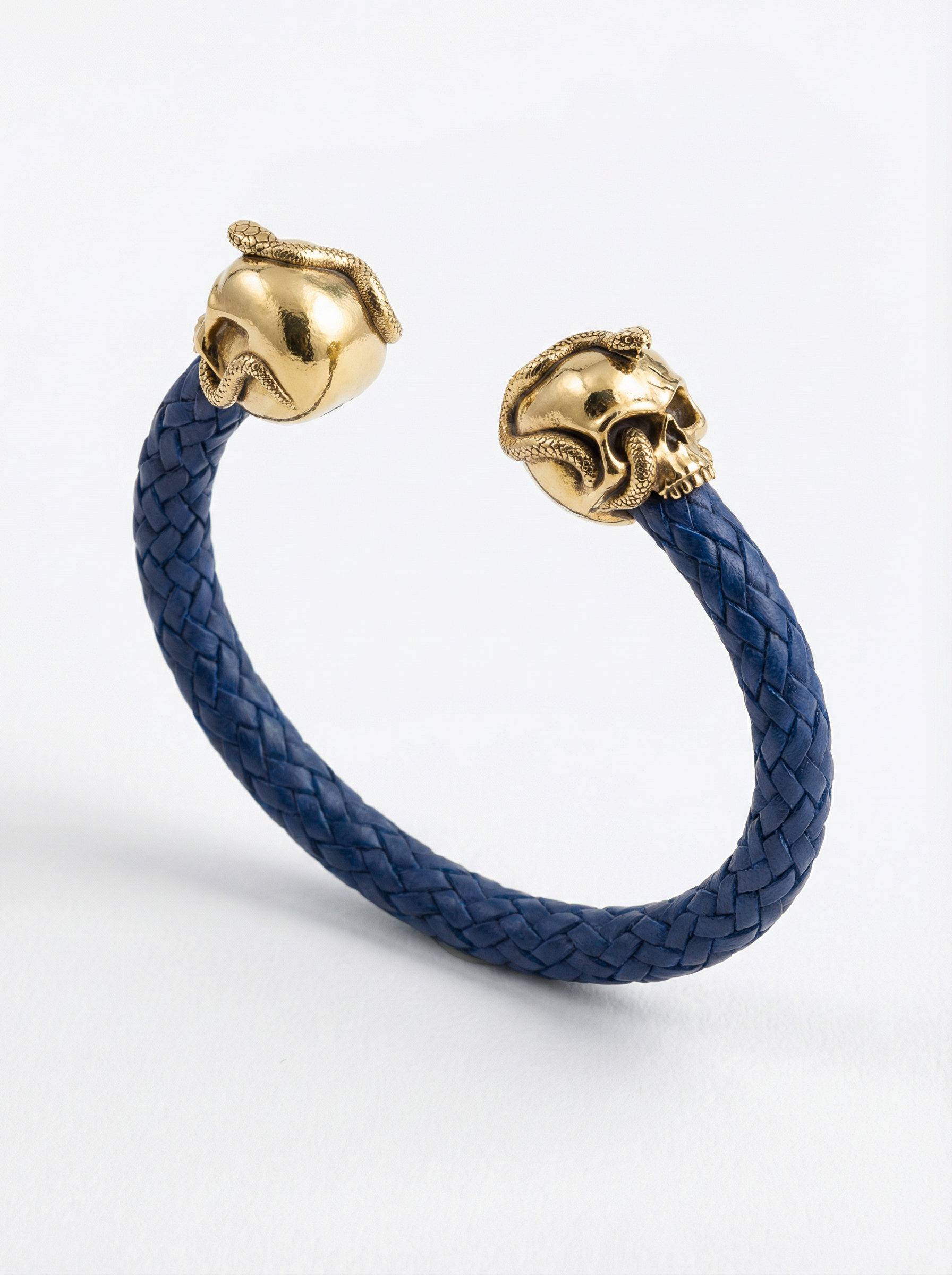 pulsera-piel-calavera-serpiente-plata-chapada-oro-vista-perspectiva
