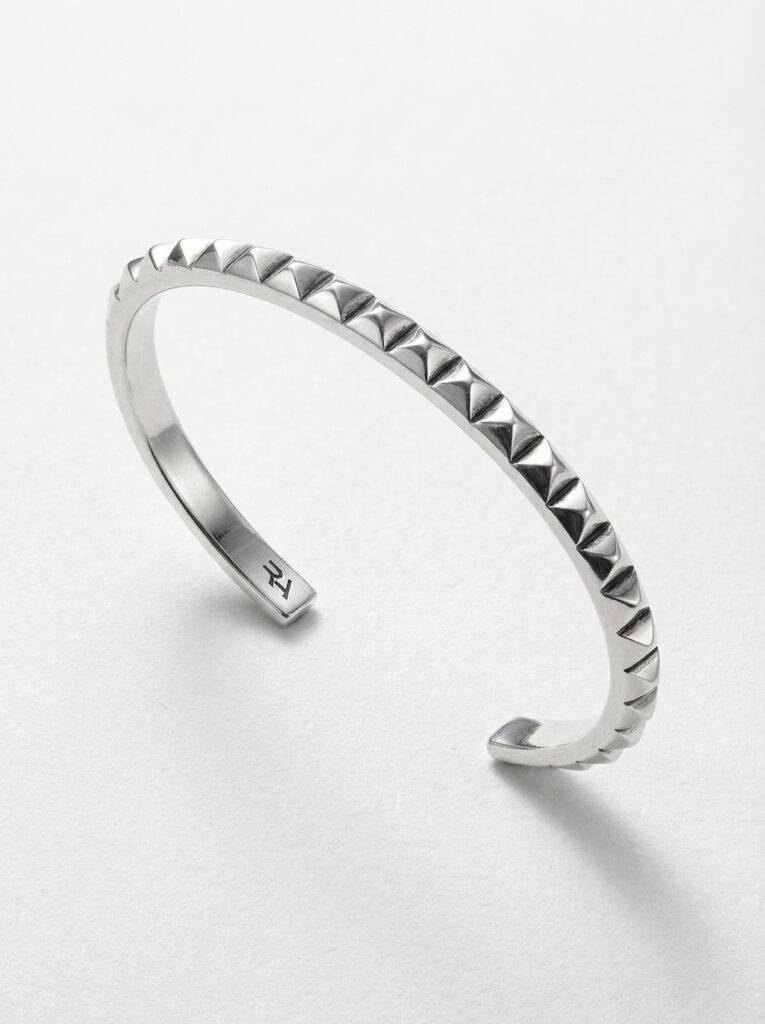 pulsera-pinchos-plata-vista-perspectiva-1