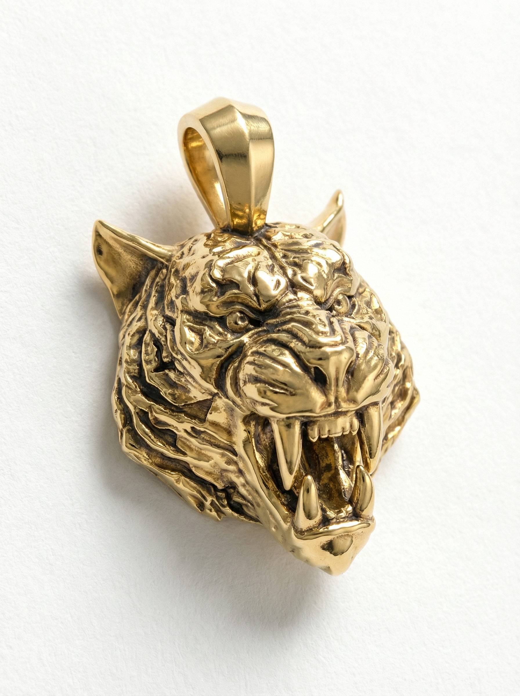 Cabeza de tigre grande de plata de ley 925 chapada en oro 18k - vista perspectiva 1