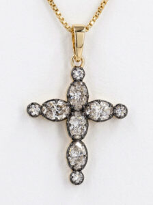 cruz de diamantes- vista frontal