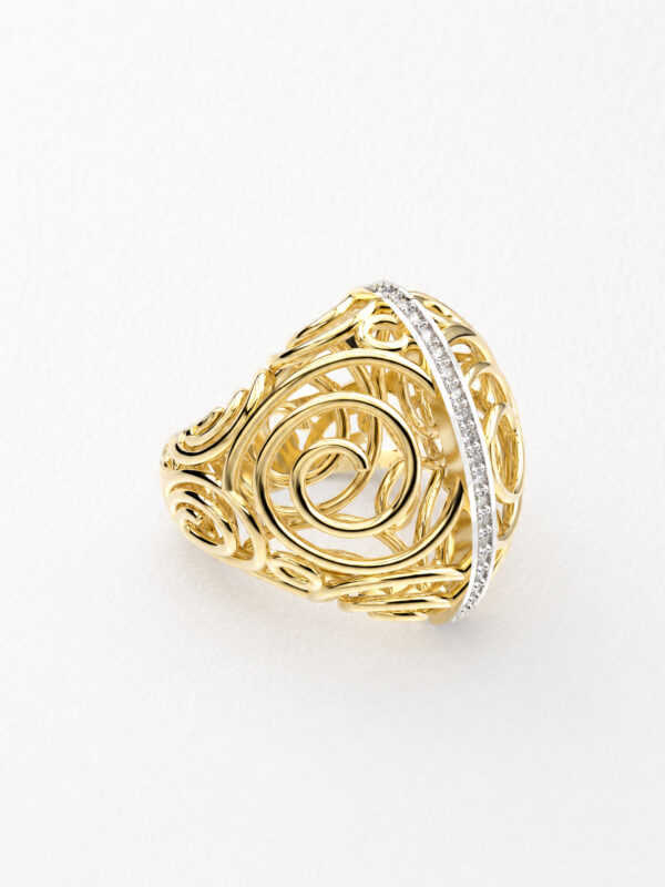 Anillo trenzado de oro 18k y diamantes naturales